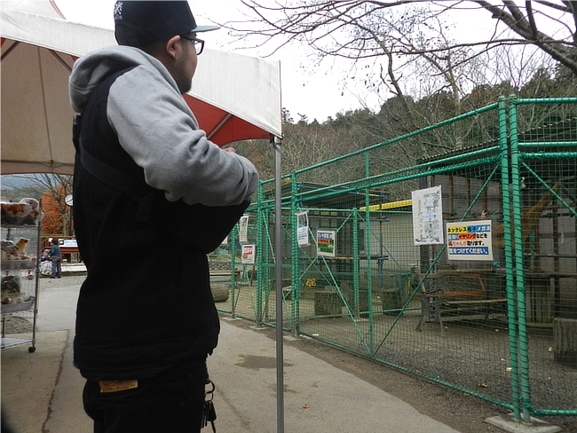 グレイブ・テイカーのシャドー・デニムジャケット右横からの写真